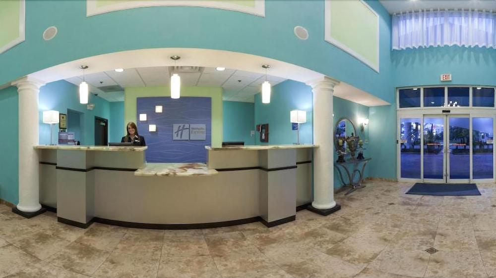 Holiday Inn Express Hotel & Suites Fort Lauderdale Airport/Cruise Port, An Ihg Hotel Экстерьер фото