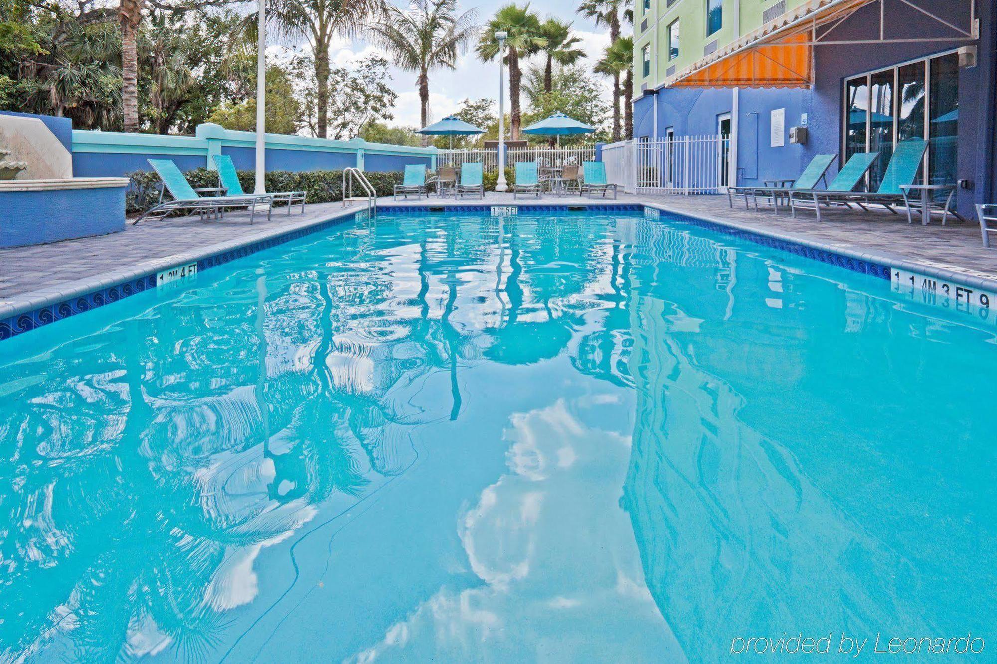 Holiday Inn Express Hotel & Suites Fort Lauderdale Airport/Cruise Port, An Ihg Hotel Экстерьер фото