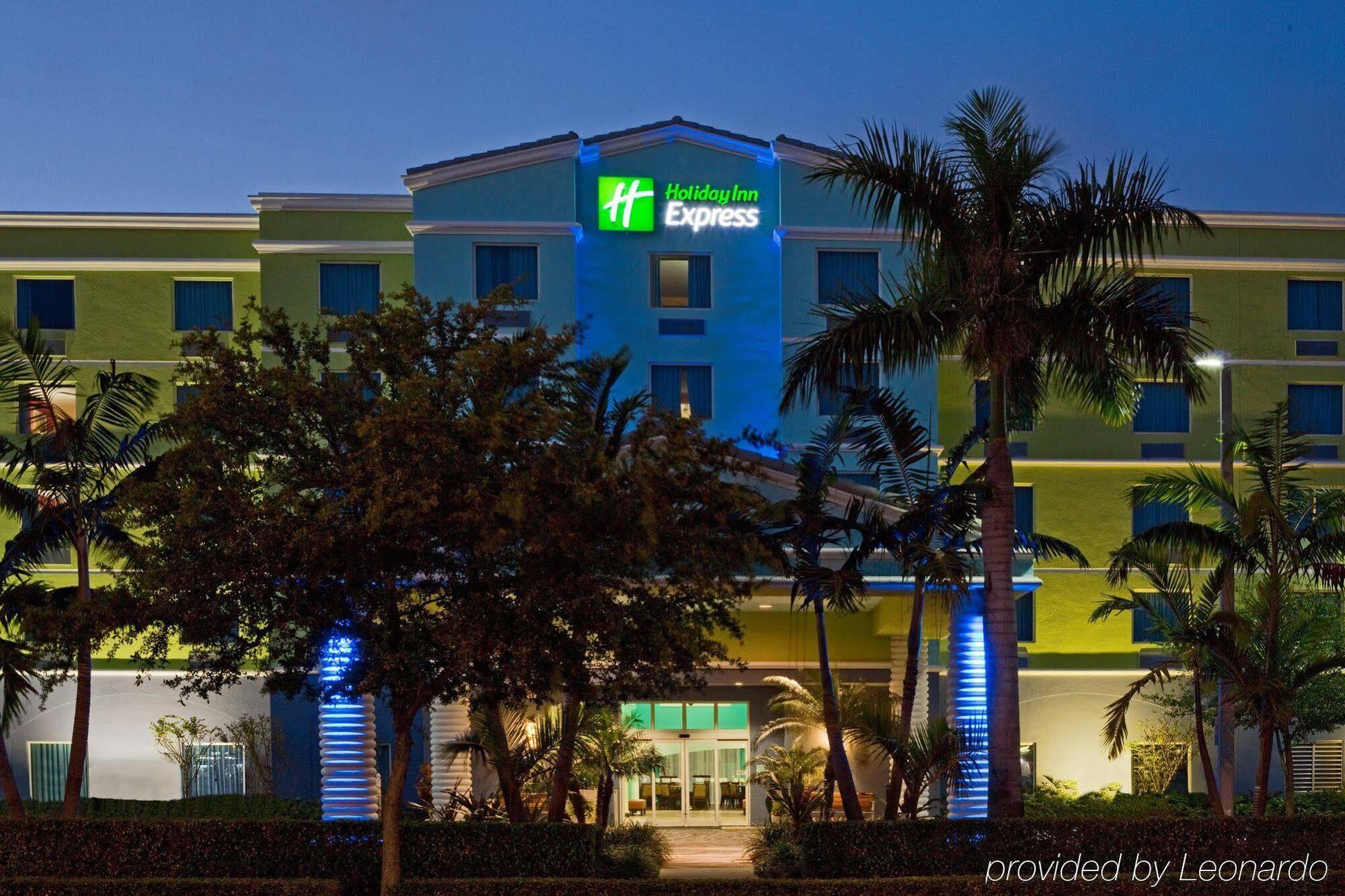 Holiday Inn Express Hotel & Suites Fort Lauderdale Airport/Cruise Port, An Ihg Hotel Экстерьер фото