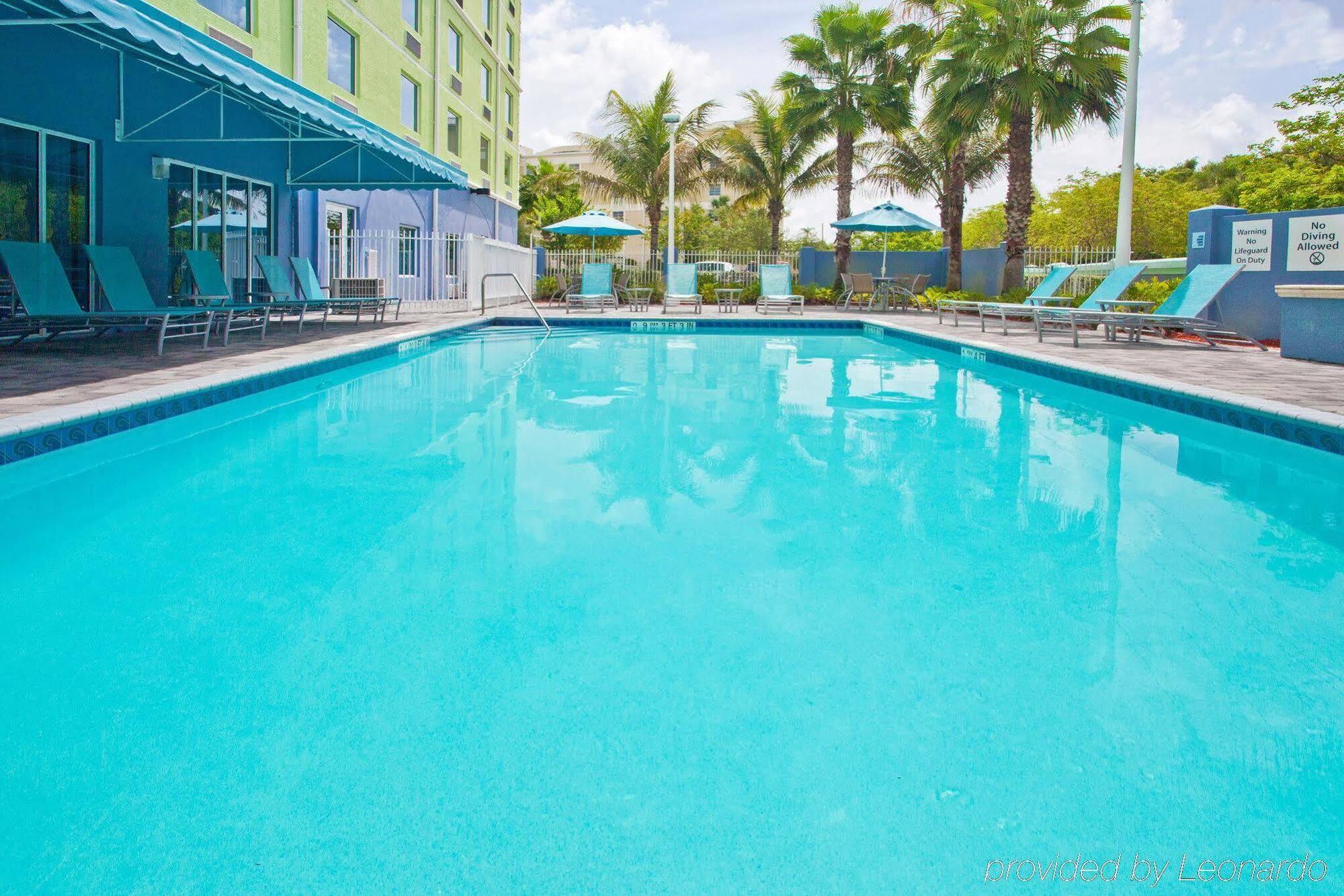 Holiday Inn Express Hotel & Suites Fort Lauderdale Airport/Cruise Port, An Ihg Hotel Экстерьер фото